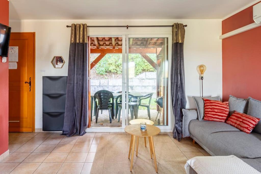 Sarlat, Apptmt T3 Residence Clim Piscine Parking 외부 사진
